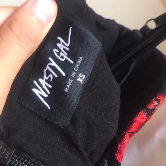 Nasty Gal Sworn to Secrecy embroidered dress - Picture 6 of 8